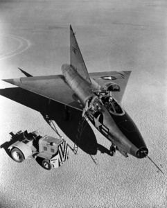 Una bella foto d'epoca del Convair XF-92 (Public Domain).