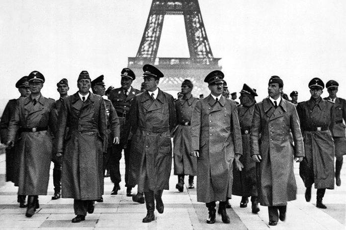 Hitler a Parigi - 1940