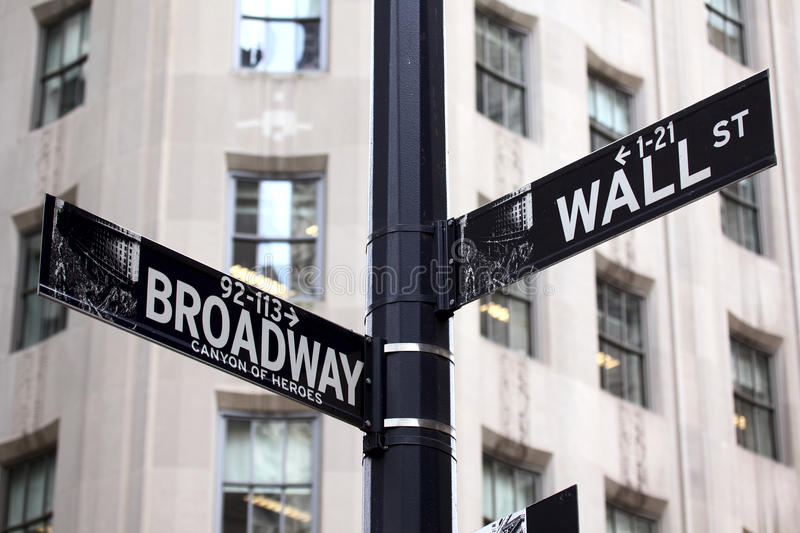 Broadway e Wall Street