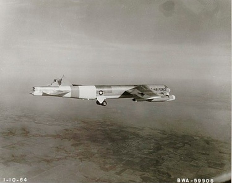 tailless B-52